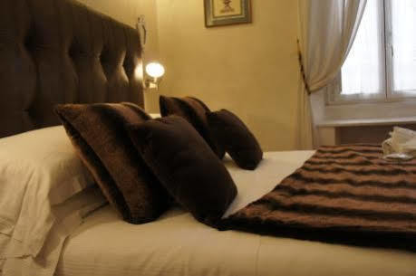 Piazza Navona Hotel